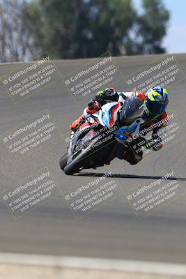 media/Sep-21-2025-TrackDaz (Sun) [[277c75b276]]/B Group/1220pm (Turn 2)/